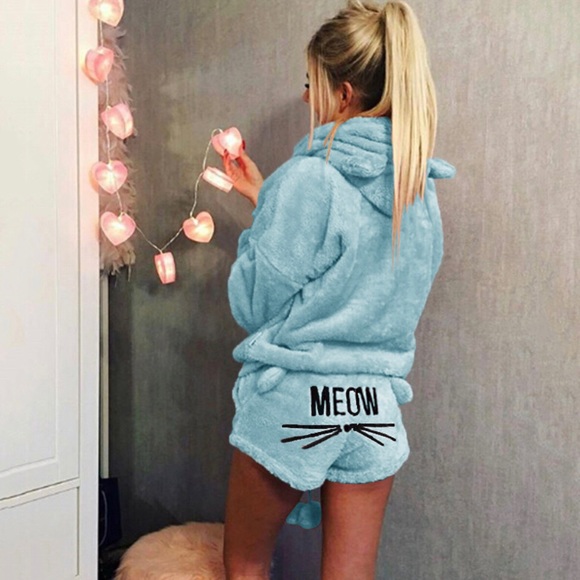 ✨2x HP!!✨Cozy Blue Velour Hoodie & Shorts Set✨ - Picture 2 of 4